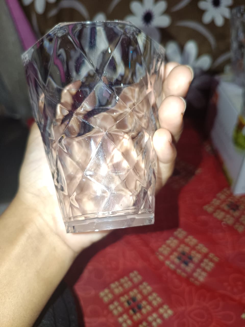 TRANSPARENT Crystal GLASS