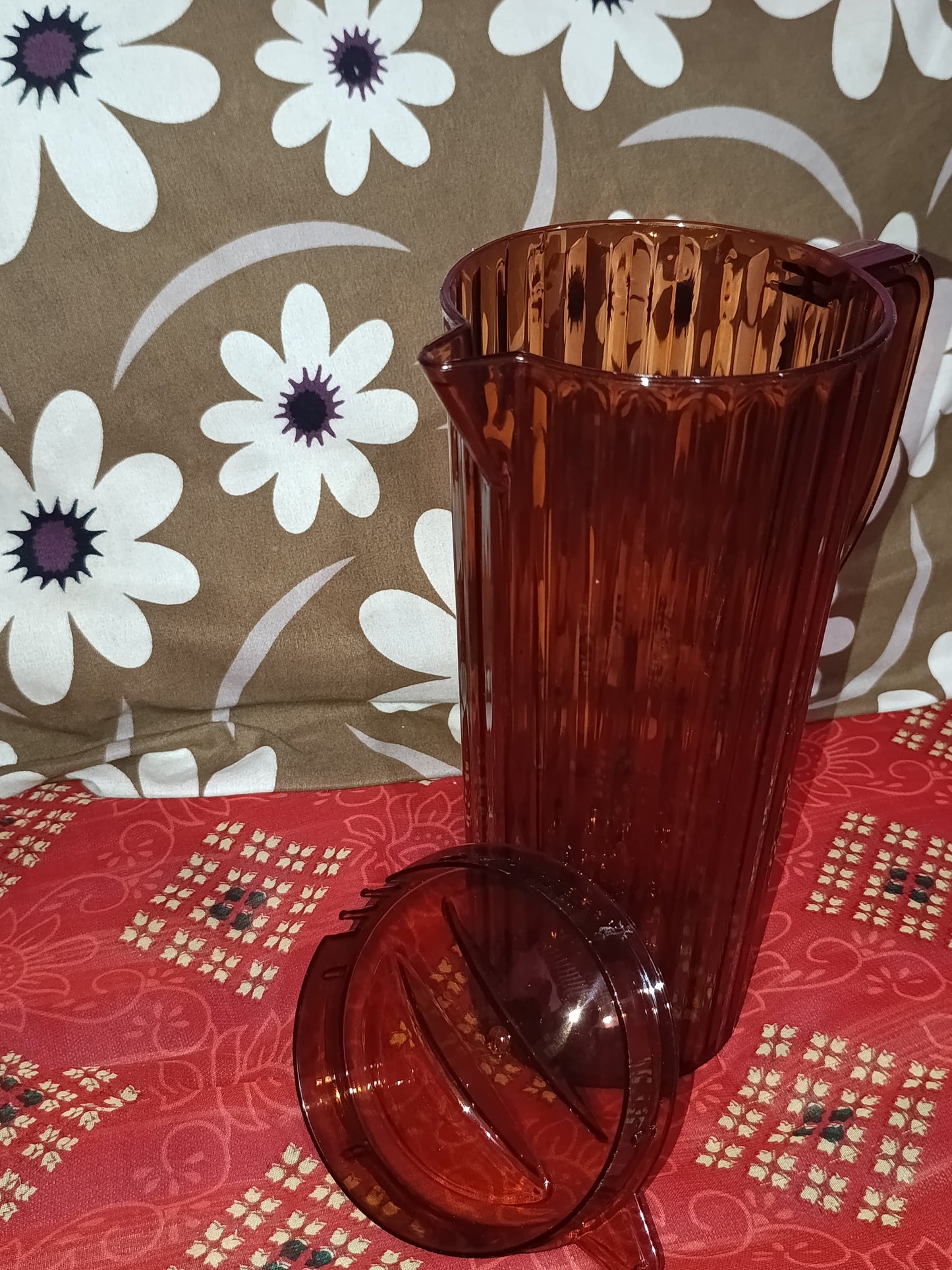 Waterline fridge jug